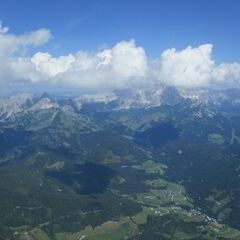 Flugwegposition um 12:22:30: Aufgenommen in der Nähe von Gemeinde Filzmoos, 5532, Österreich in 2456 Meter